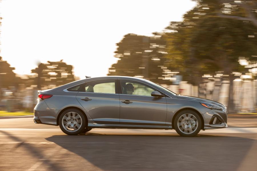  Hyundai Sonata 2.0T 2017 года  (NA) (фото 9 из 40)